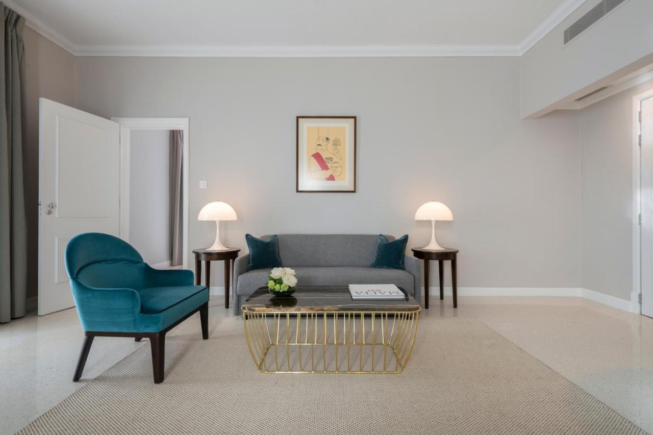 The Phoenicia Malta Floriana Luaran gambar A suite at the hotel