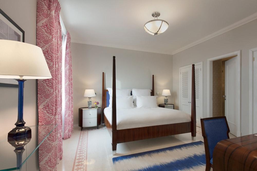 The Phoenicia Malta Floriana Luaran gambar A bedroom at the hotel