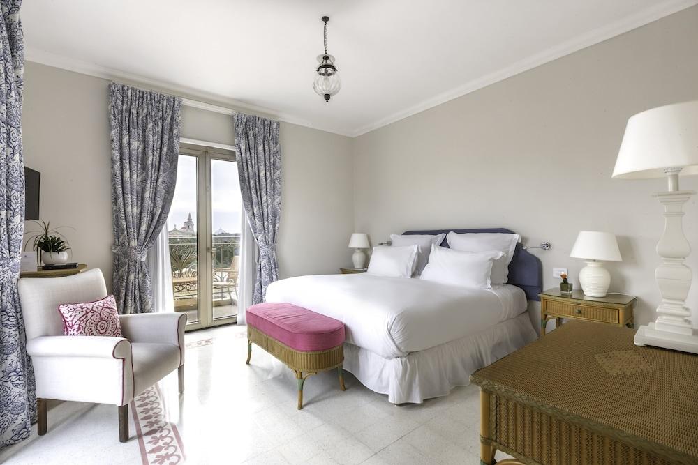 The Phoenicia Malta Floriana Luaran gambar A bedroom at the hotel
